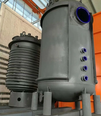 Large size reactor with more side nozzles