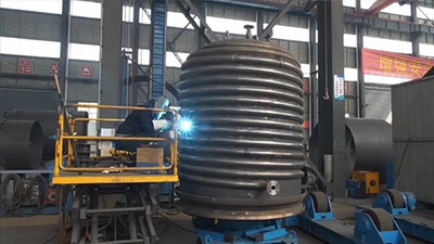 Jacketed half-pipe welding