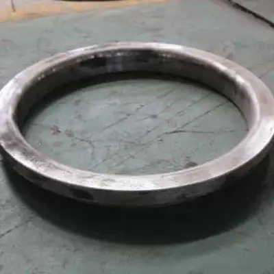 Large diameter flanges